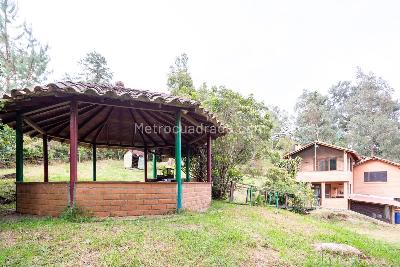 Casa de 5 alcobas en venta en Vereda El Peñasco, Envigado, 382 m² · foto 5 de 11