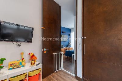 Apartamento de 3 alcobas en venta en El Refugio, Bogotá, 130 m² · foto 15 de 20