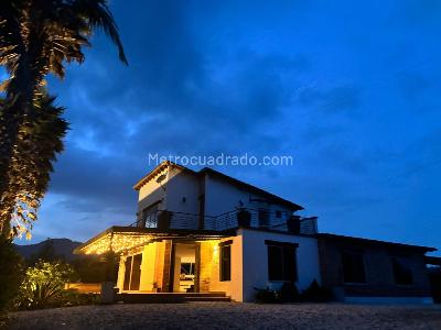 Casa de 5 alcobas en venta en El Tablazo, Rionegro, 300 m² · foto 2 de 20