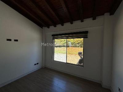 Casa de 5 alcobas en venta en El Tablazo, Rionegro, 300 m² · foto 13 de 20