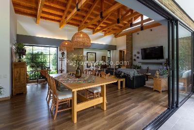 Casa de 3 alcobas en venta en El Tablazo, Rionegro, 332 m² · foto 2 de 20