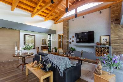 Casa de 3 alcobas en venta en El Tablazo, Rionegro, 332 m² · foto 3 de 20