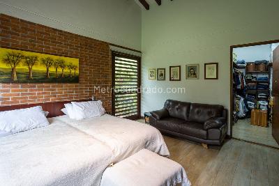 Casa de 5 alcobas en venta en El Tablazo, Rionegro, 404 m² · foto 19 de 20