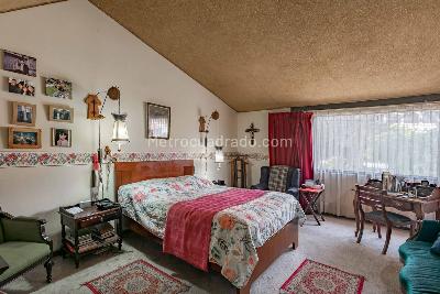 Casa de 4 alcobas en venta en Santa Ana Occidental, Bogotá, 234 m² · foto 17 de 20