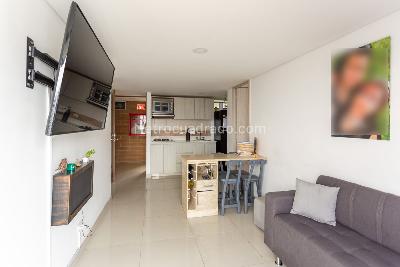 Apartamento de 3 alcobas en venta en El Poblado, Medellín, 58 m² · foto 3 de 19