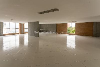 Apartamento de 3 alcobas en venta en El Poblado, Medellín, 58 m² · foto 15 de 19