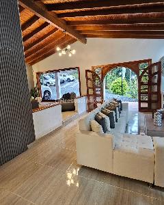 Casa de 3 alcobas en venta en La Estrella, Medellín · foto 2 de 12