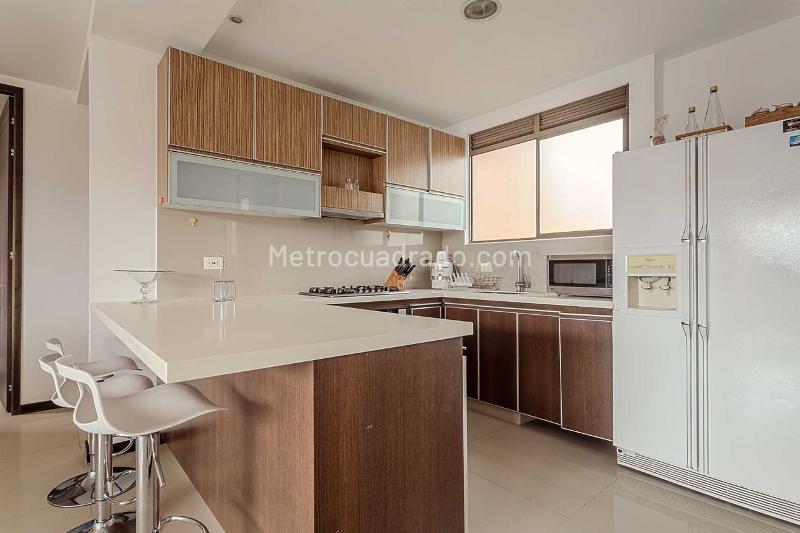 Piso – Medellín, Las Lomas Numero 2, El Poblado - Más