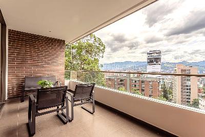 Apartamento de 3 alcobas en arriendo en Las Lomas No 2, Medellín, 150 m² · foto 6 de 20
