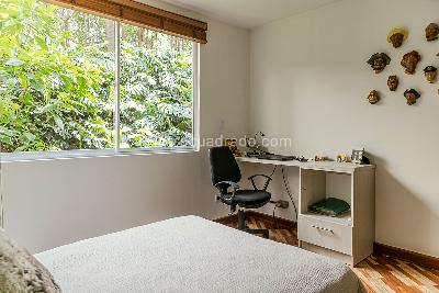 Apartamento en arriendo en El Tesoro, Medellín · foto 15 de 16