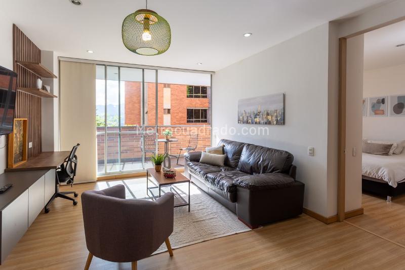 Estudio Amoblado de 1 Alcoba con Terraza en Los Balsos No 1 - 2