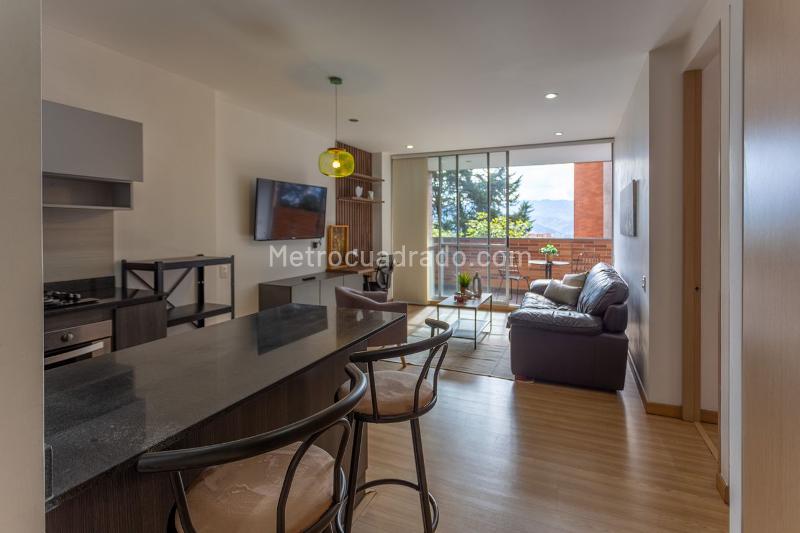 Estudio Amoblado de 1 Alcoba con Terraza en Los Balsos No 1 - 4