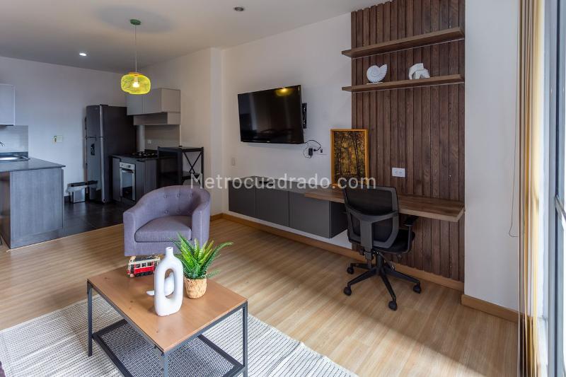 Estudio Amoblado de 1 Alcoba con Terraza en Los Balsos No 1 - 5