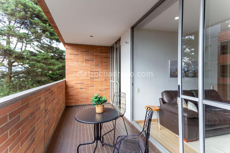 Estudio Amoblado de 1 Alcoba con Terraza en Los Balsos No 1 - 6