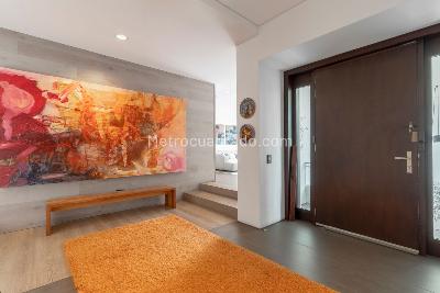 Casa de 5 alcobas en venta en Santa Ana, Bogotá, 868 m² · foto 3 de 20