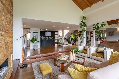Casa de 5 alcobas en venta en Guaymaral, Bogotá, 427 m² · foto 2 de 20