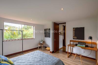 Casa de 5 alcobas en venta en Guaymaral, Bogotá, 427 m² · foto 11 de 20