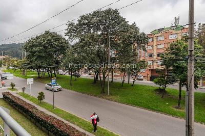 Apartamento de 3 alcobas en venta en Santa Paula, Bogotá, 138 m² · foto 7 de 17