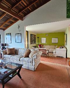 Casa de 5 alcobas en venta en Bello Cabecera Municipal, Bello, 330 m² · foto 9 de 17