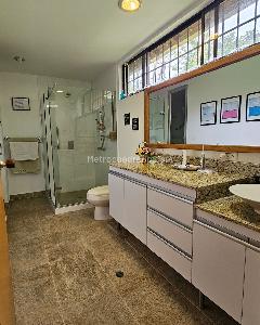 Casa de 5 alcobas en venta en Bello Cabecera Municipal, Bello, 330 m² · foto 10 de 17
