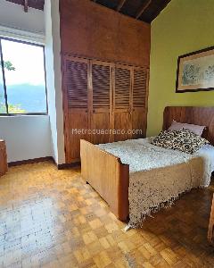 Casa de 5 alcobas en venta en Bello Cabecera Municipal, Bello, 330 m² · foto 16 de 17