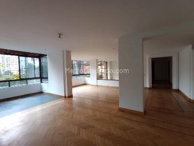 Apartamento de 3 alcobas en venta en Las Lomas 1, Medellín, 190 m² · foto 6 de 14