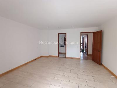 Apartamento de 3 alcobas en venta en Las Lomas 1, Medellín, 190 m² · foto 9 de 14