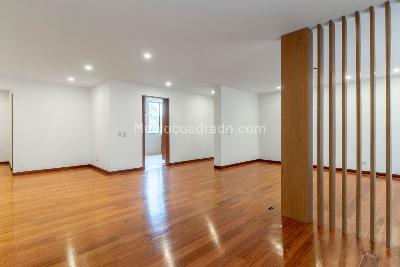 Apartamento en venta en Santa Barbara Occidental, Bogotá · foto 4 de 19