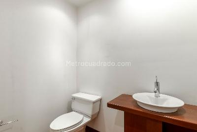 Apartamento en venta en Santa Barbara Occidental, Bogotá · foto 7 de 19