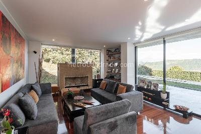 Casa de 4 alcobas en venta en Antiguo Camino Al Meta, La Calera, 375 m² · foto 2 de 20