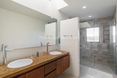 Casa de 4 alcobas en venta en Antiguo Camino Al Meta, La Calera, 375 m² · foto 15 de 20