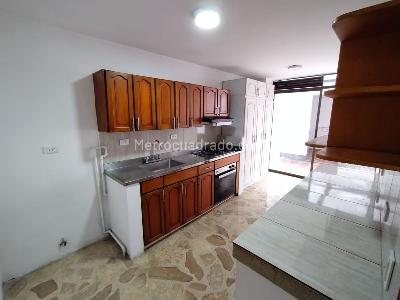 Apartamento de 3 alcobas en venta en Laureles, Medellín, 128 m² · foto 6 de 20