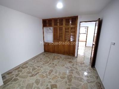 Apartamento de 3 alcobas en venta en Laureles, Medellín, 128 m² · foto 14 de 20