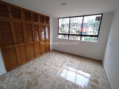 Apartamento de 3 alcobas en venta en Laureles, Medellín, 128 m² · foto 18 de 20
