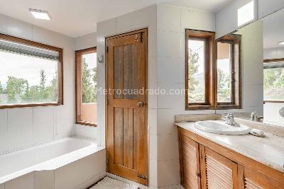 Casa de 3 alcobas en venta en Vereda El Libano, La Calera, 200 m² · foto 15 de 20