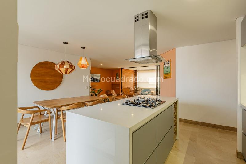 Luxurious 3BR Apartment in Laureles - 3