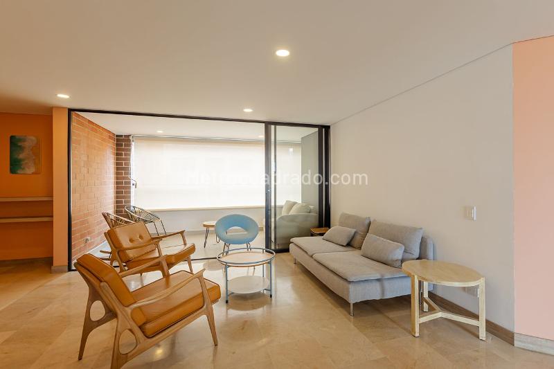Luxurious 3BR Apartment in Laureles - 5