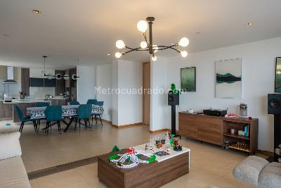 Apartamento de 3 alcobas en venta en Loma Del Esmeraldal, Envigado, 166 m² · foto 4 de 20