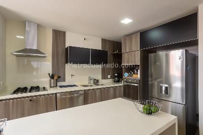 Apartamento de 3 alcobas en venta en Loma Del Esmeraldal, Envigado, 166 m² · foto 16 de 20