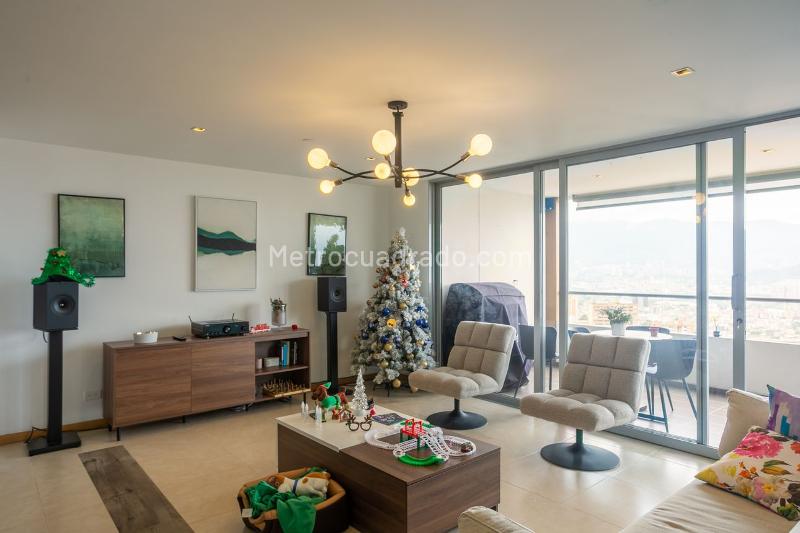 3BR Apartment in Loma Del Esmeraldal (166 m²)