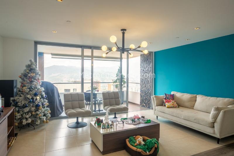 3BR Apartment in Loma Del Esmeraldal (166 m²) - 3