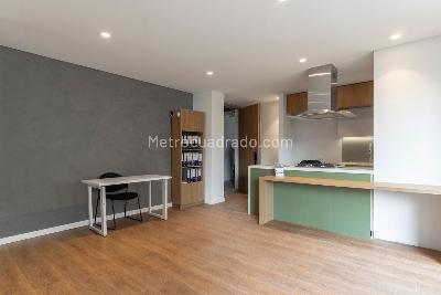 Apartamento de 2 alcobas en venta en Santa Barbara Oriental, Bogotá, 119 m² · foto 2 de 20