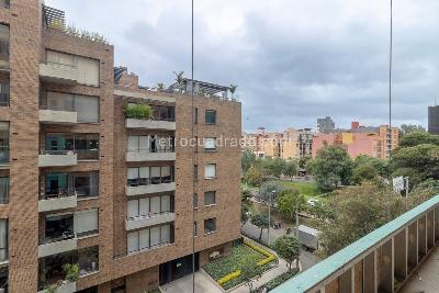 Apartamento de 2 alcobas en venta en Santa Barbara Oriental, Bogotá, 119 m² · foto 16 de 20