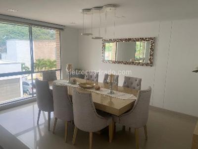 Casa de 4 alcobas en venta en Aguacatal, Cali, 244 m² · foto 6 de 19