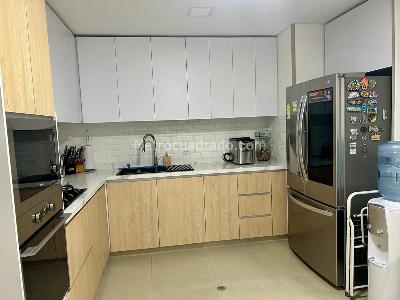 Casa de 4 alcobas en venta en Aguacatal, Cali, 244 m² · foto 9 de 19
