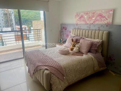 Casa de 4 alcobas en venta en Aguacatal, Cali, 244 m² · foto 12 de 19