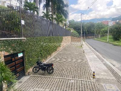 Casa de 4 alcobas en venta en Aguacatal, Cali, 244 m² · foto 15 de 19