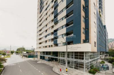 Apartamento en venta en Ciudad Del Rio, Medellín · foto 2 de 8