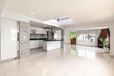 Casa en arriendo en Buenos Aires, La Calera · foto 2 de 20