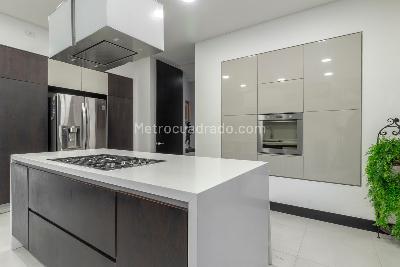 Apartamento de 3 alcobas en venta en Colinas De Suba, Bogotá, 283 m² · foto 8 de 20